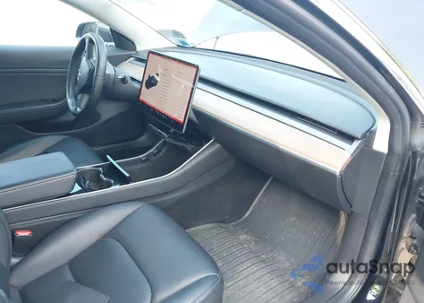 2018 Tesla Model 3 Long Range/Performance from USA, damaged, VIN 5YJ3E1EBXJF068470